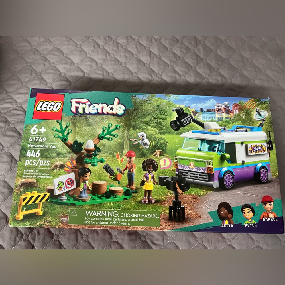 LEGO Friends Newsroom Van with Green and Yellow Accents